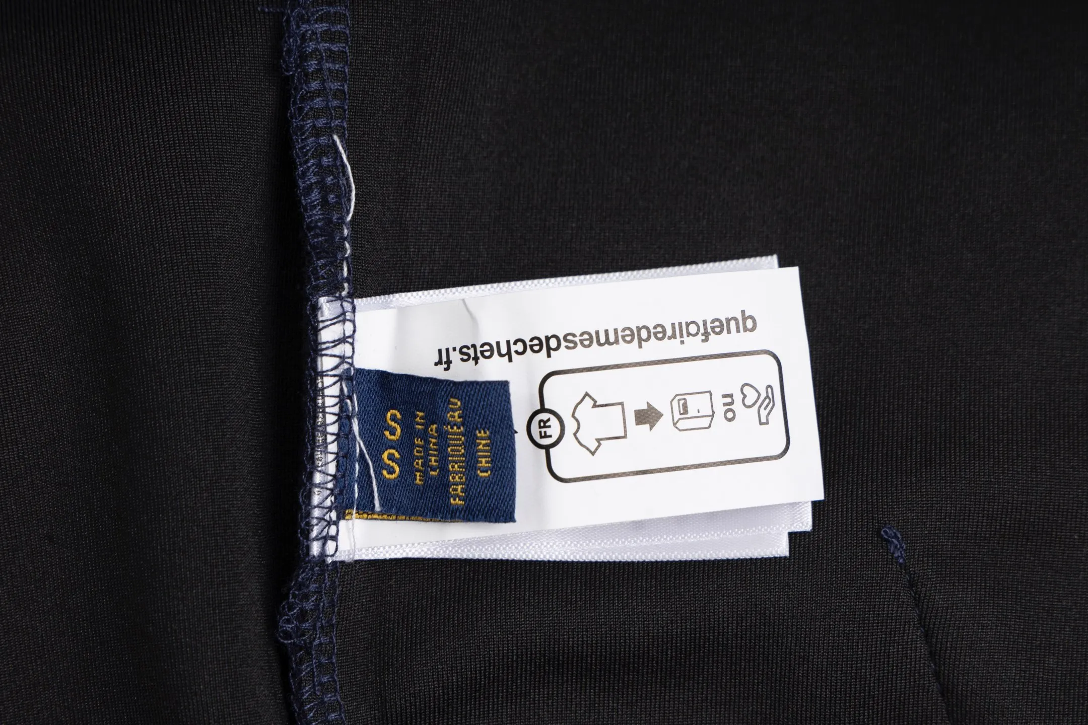 P270 model number B118 Raff embroidered small label hooded jacket POLO official website consistent style Fabric: 450g pure cotton composite material Technology: imported machine full embroidery small label Customized pure cotton two-color stripe thread tight and non-deformation Supporting: complete three labels Cardboard oil paper code sticker packaging High temperature pre-shrinking process before making will not shrink and deformation Imported machine professional plate production os version can wear up to 200 pounds Manual size measurement An error of 2-3cm is normal. Color: black, navy blue, size: s m l xl